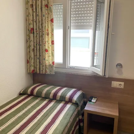 Blason Junior Hotel *