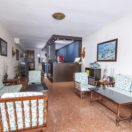 Blason Junior Hotel