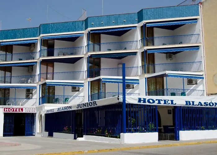 Blason Junior Hotel