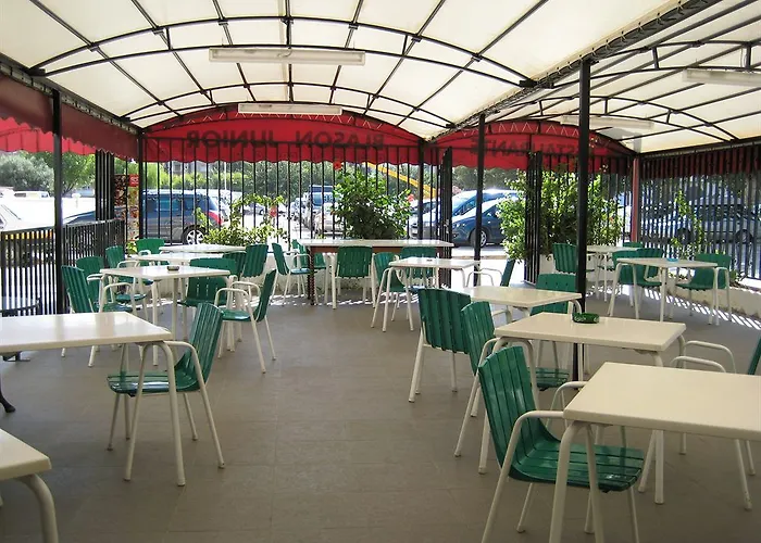 Blason Junior Hotel *