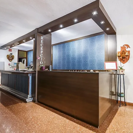 Blason Junior Отель Пеньискола